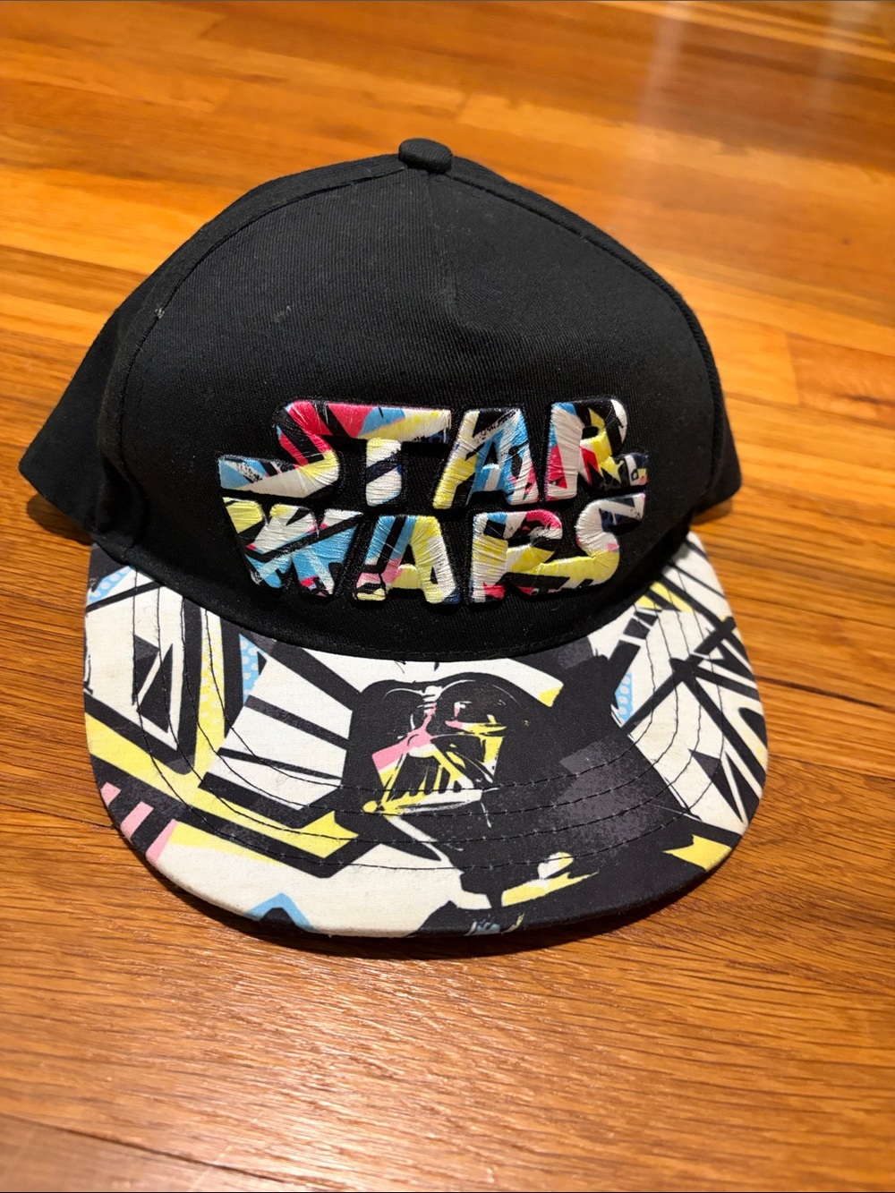 Star Wars Black Cap with Multicolor Logo and Patterned Brim youth